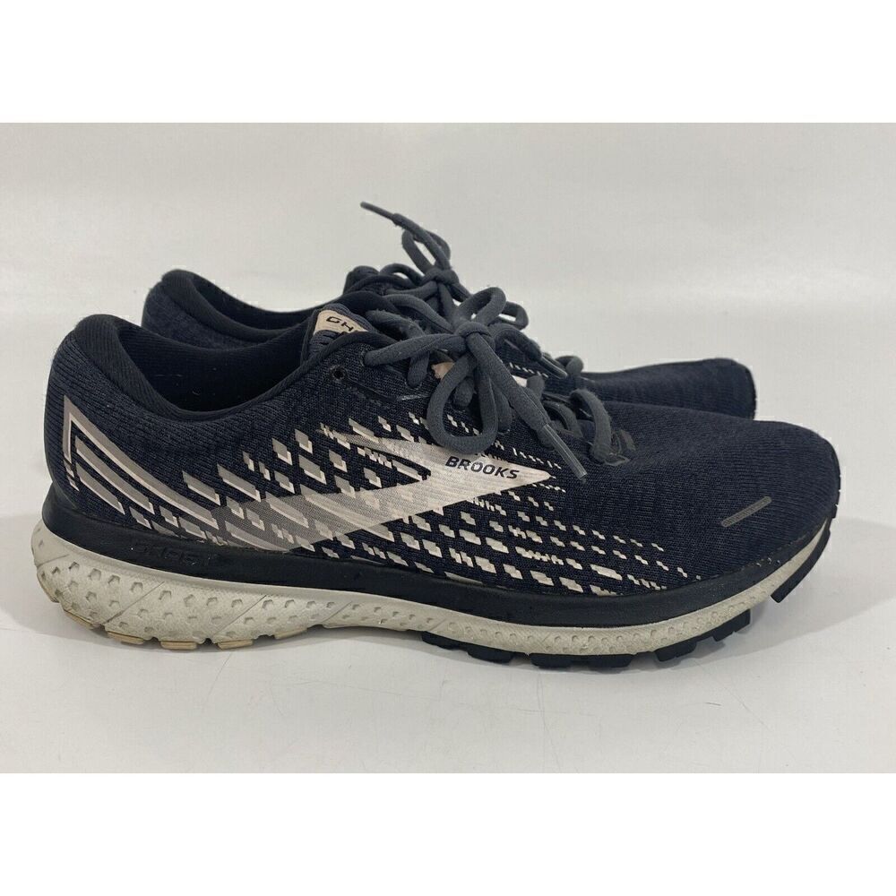 Women’s Brooks Ghost 13 Size 9.5 Gray Pink Running‎ Shoes 1203381B023